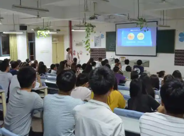 配套动态调整规划以更加合理高效的基础教育资源配置机制